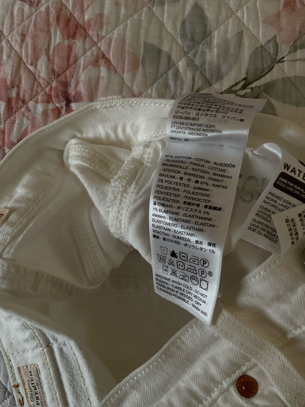 Levi's White Women's Straight Leg Jeans - High Rise - Picture 6 of 7